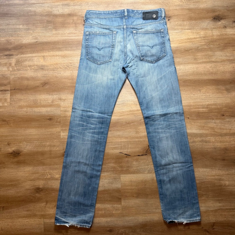 Diesel Buster Jeans Mens 30x32 Blue Light Wash Slim Tapered Distressed 0842N - Picture 4 of 14